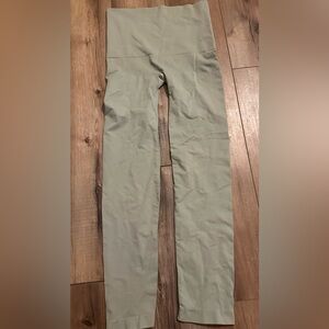 Spiritual Gangster Leggings M/L